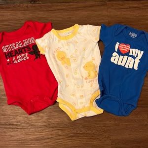 6-12 month onesies set of 3